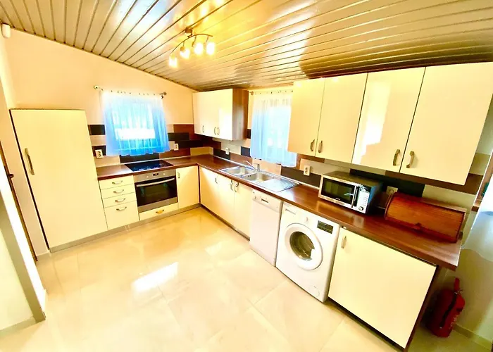 55 & Pool - Holiday home