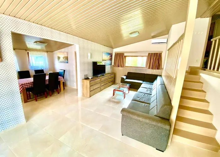 Holiday home 55 & Pool -